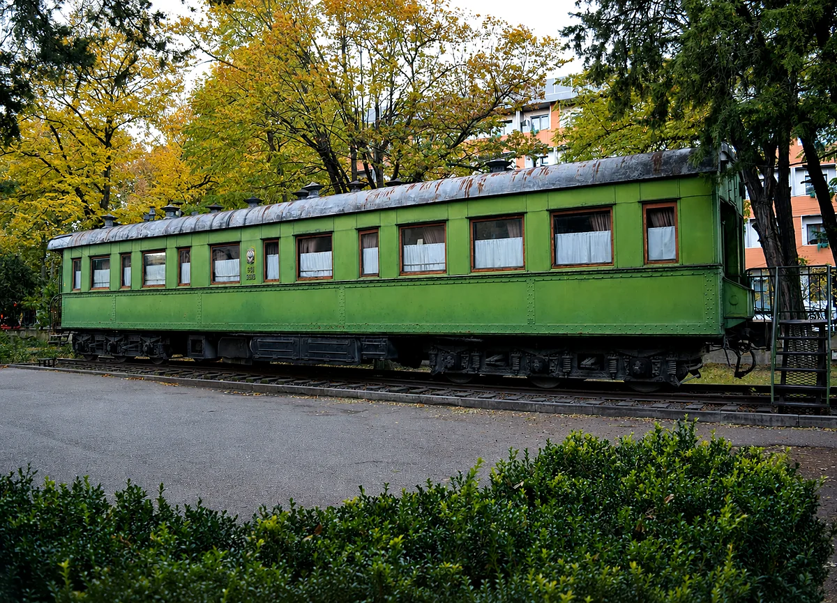 Stalinův zelený pancéřovaný pullmanský železniční vagon vystavený u muzea v Gori, Vnitřní Kartlie, Gruzie