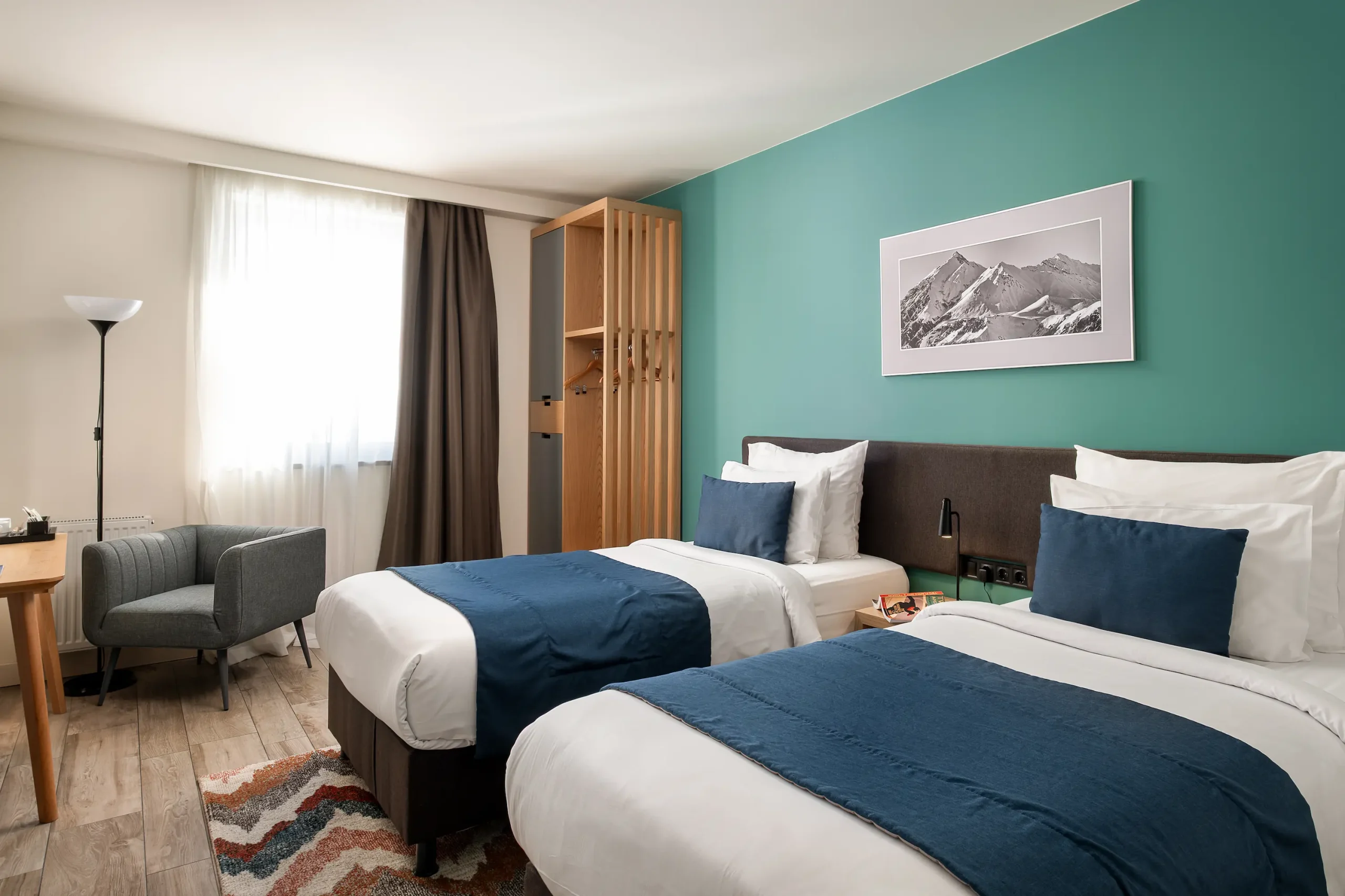 Zeitgemäßes Zweibettzimmer in der Gudauri Lodge
