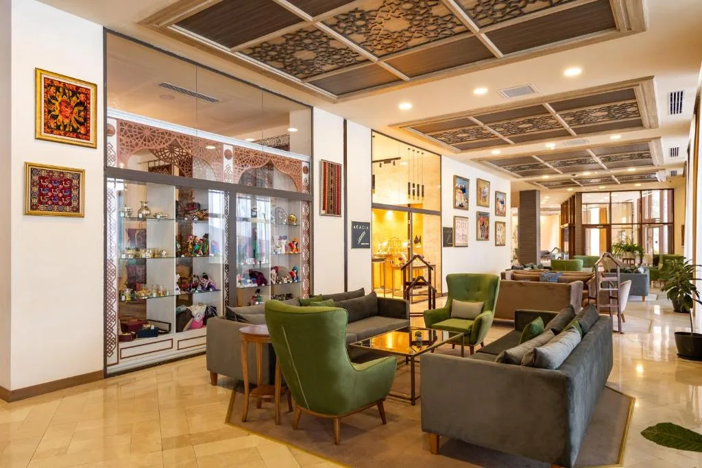 Lobby ze strefą wypoczynkową, Marxal Resort & Spa w Szeki, Azerbejdżan