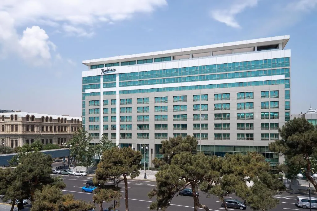 Budynek, Radisson Hotel Baku w Baku, Azerbejdżan